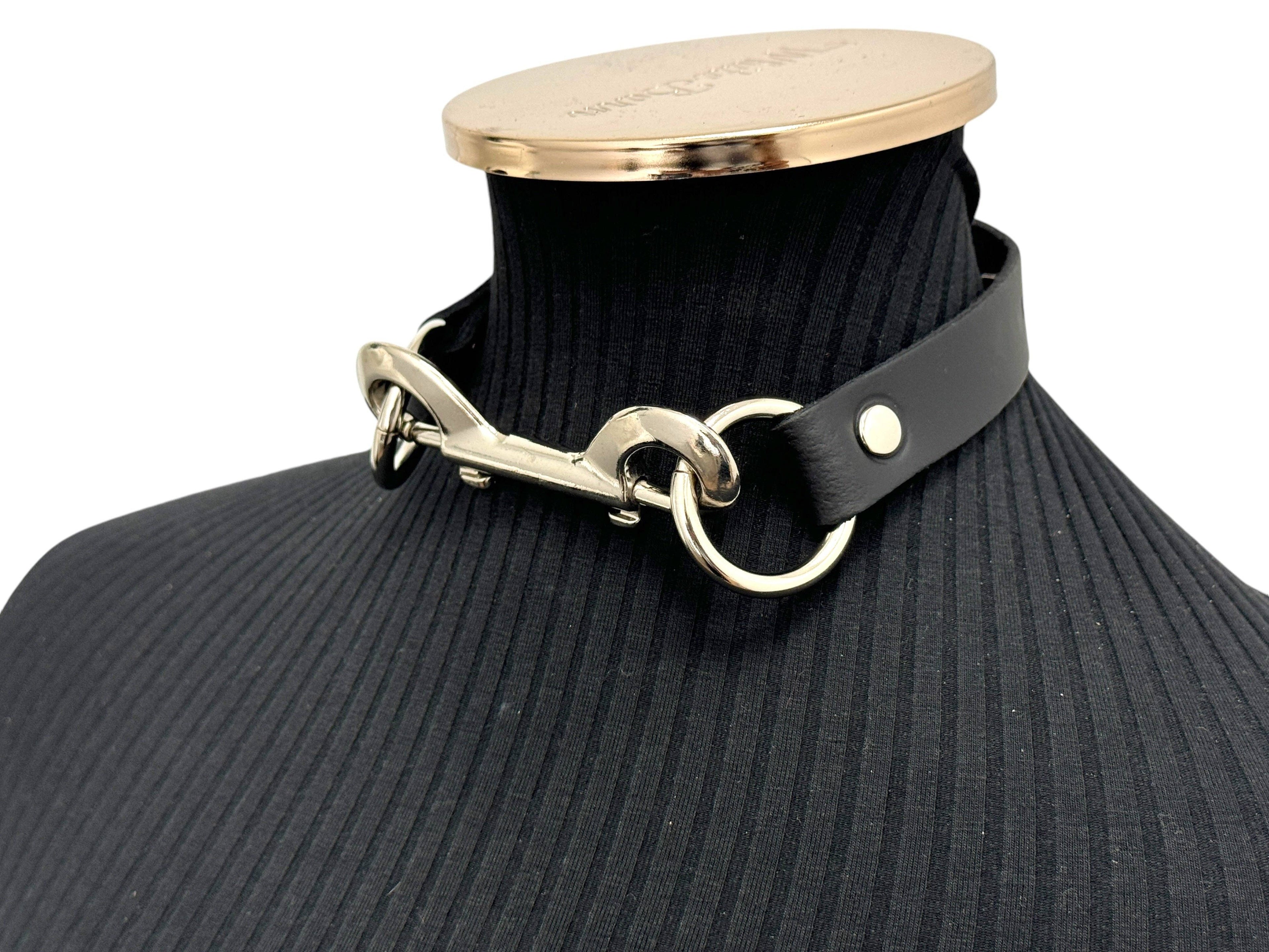 TRIGGER CLASP CHOKER COLLAR